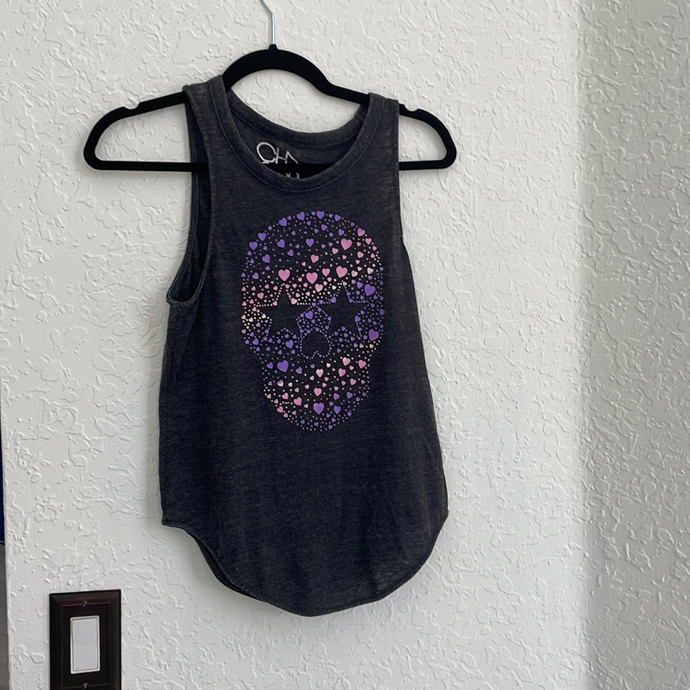 dark grey tank top with pink and purple skull